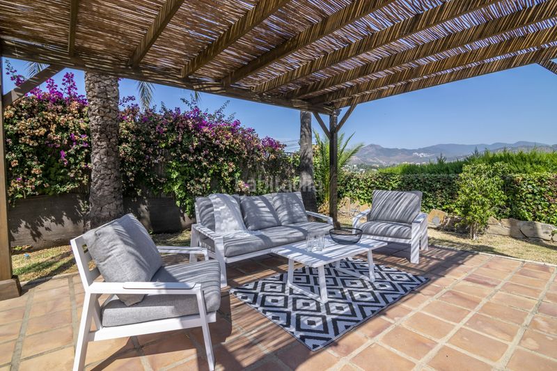 Foto 2c06c5a2-dba6-4ce5-85ce-b3f0a3cdd9a8. Casa amb calefacció aparcament piscina a San Pedro de Alcántara Pueblo Marbella
