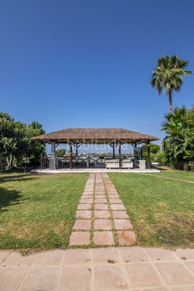 Foto 67ea6520-2346-4fcf-8fb9-14eaba7fbf3a. Casa amb calefacció aparcament piscina a San Pedro de Alcántara Pueblo Marbella