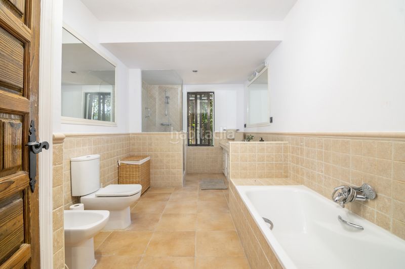 Foto bb4e8f16-dcfa-4eeb-96c8-9ff4dfbdfe16. Casa amb calefacció aparcament piscina a San Pedro de Alcántara Pueblo Marbella