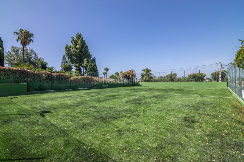 Foto bd445877-e66b-4eec-86ba-aec595eada68. Casa amb calefacció aparcament piscina a San Pedro de Alcántara Pueblo Marbella