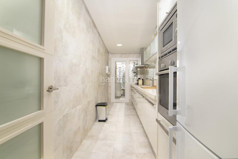 Foto 50ad5ac4-e167-4d92-a0f5-923622ff3485. Piano terra con parcheggio piscina in Los Naranjos Marbella