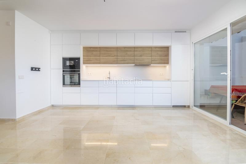 Foto b17b32bf-2349-48e0-b0fb-03a8faaa27af. Ático en istan a-7176 8 excelente ático dúplex en una ubicación ideal en Marbella