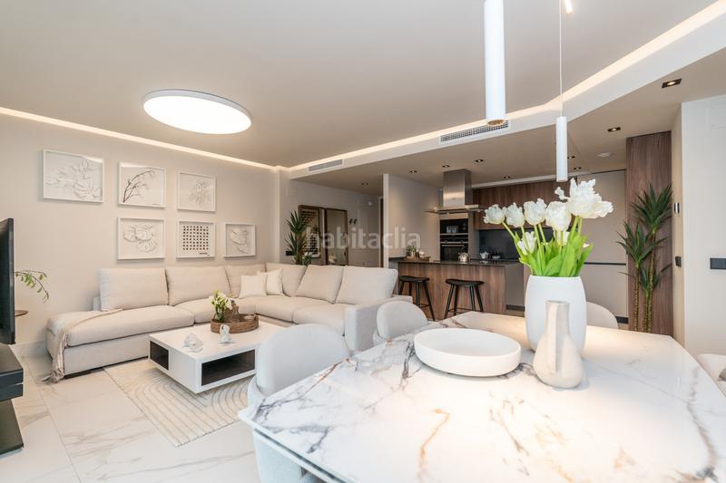 Foto c682c5ca-2fbc-4f6f-add5-5a8f7f807872. Apartamento mare un nuevo y emocionante complejo junto a la playa en Marbella