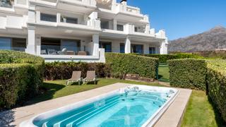 Apartament a Los Naranjos. Exquisito apartamento de primera calidad con vistas al mar