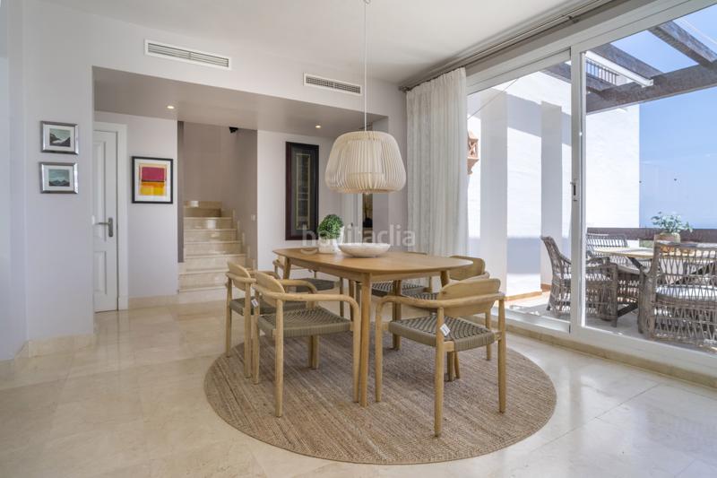 Foto 549351b1-2691-4f1c-8c1f-0d80038a653e. Attico con parcheggio piscina in Los Naranjos Marbella