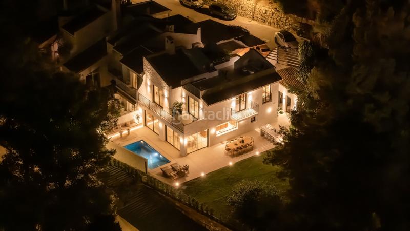 Foto dfffc356-be83-4395-b0ed-0963206eb223. Casa adosada  nueva en primera línea de golf en Marbella