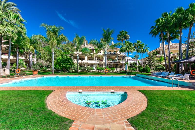 Foto 6b66fa69-9fb6-4186-8c35-579639ea6816. Planta baja unidad en planta baja en un desarrollo cerrado y seguro en Marbella