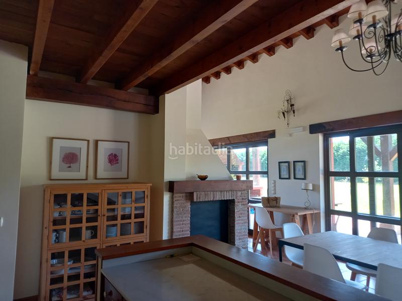 Foto 1d2b736b-370b-4354-8dc5-944c72dcc1c6. Xalet amb xemeneia calefacció piscina a Tazones - Argüero Villaviciosa