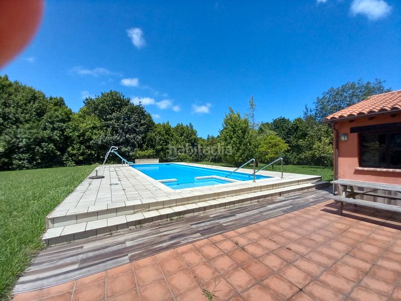 Foto 21507dd1-8101-472d-9cf8-23db5bd1d832. Xalet amb xemeneia calefacció piscina a Tazones - Argüero Villaviciosa