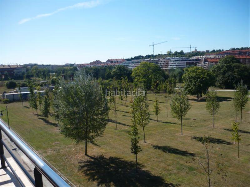 Foto 6bb85b69-d5f0-46cb-ac95-5cbf727d673f. Alquiler piso alquiler piso, 2h, terraza, garaje,trast., Viesques en Gijón