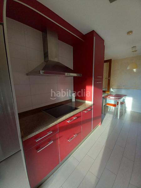 Foto 857a5f79-ad38-40b9-adbc-1a3537f456ee. Alquiler piso alquiler piso, 2h, terraza, garaje,trast., Viesques en Gijón