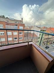 Appartement à Carretera de Vic - Remei. Oportunitat només  inversors !!!pis de 4 habitacions  ctra. de v