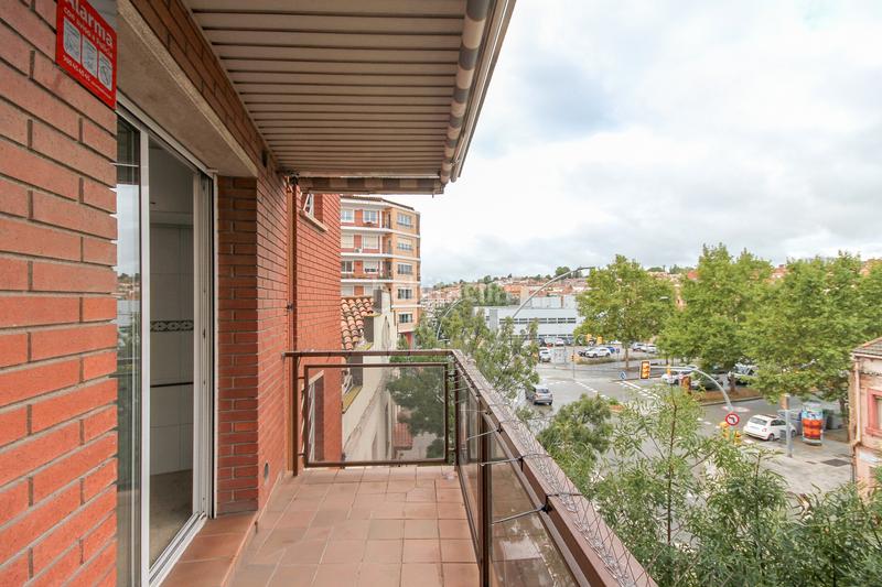 Foto efd085c6-ff81-4c17-8b6f-3babf6b2c678. Flat with heating parking in bases de Manresa - carretera de santpedor Manresa