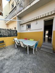 Casa adossada a La Balconada-Cal Gravat. Casa adossada en venda a cal gravat