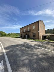 Bauernhof in Balsareny. Masia en venda per reformar