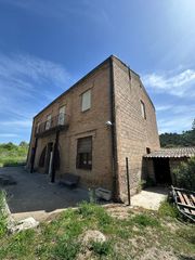 Bauernhof in Balsareny. Masia en venda per reformar
