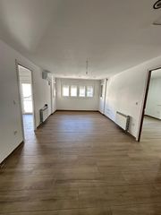 Etagenwohnung in Escodines. Pis en venda zona de viladordis, manresa