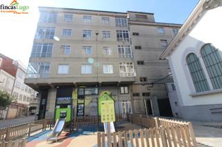 Appartement à A Milagrosa. Piso grande y luminoso en la plaza de a milagrosa