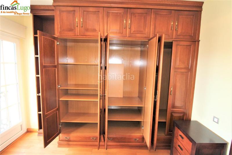 Foto f91db9f8-f941-42a9-99e6-4bdf630f64cc. Alquiler apartamento piso al lado de la plaza de augas ferreas en Lugo