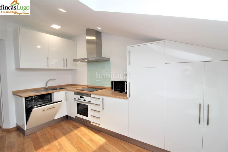 Foto 71e5350e-4b46-43cc-8827-5e93094d8100. Piso oportunidad inversión en Centro - Recinto Amurallado Lugo