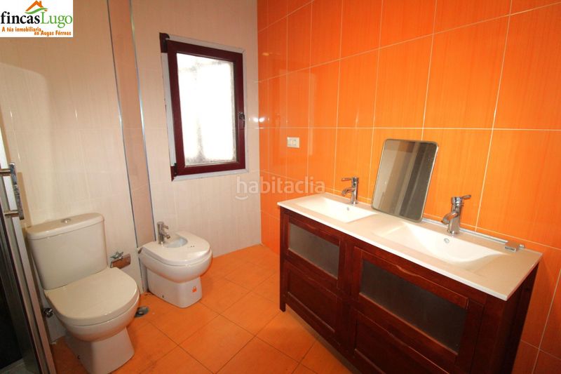 Foto fb206201-87af-4d31-ae98-5449ce3c8545. Pis a A Milagrosa Lugo