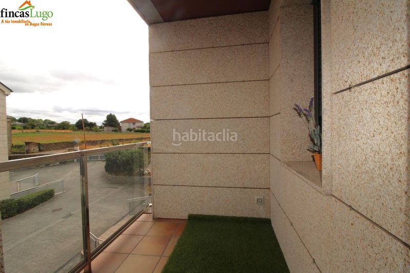 Foto 63b6a6e2-ba64-4ed5-8029-a773c13a1554. Casa con riscaldamento parcheggio piscina in Parroquias del Este Lugo