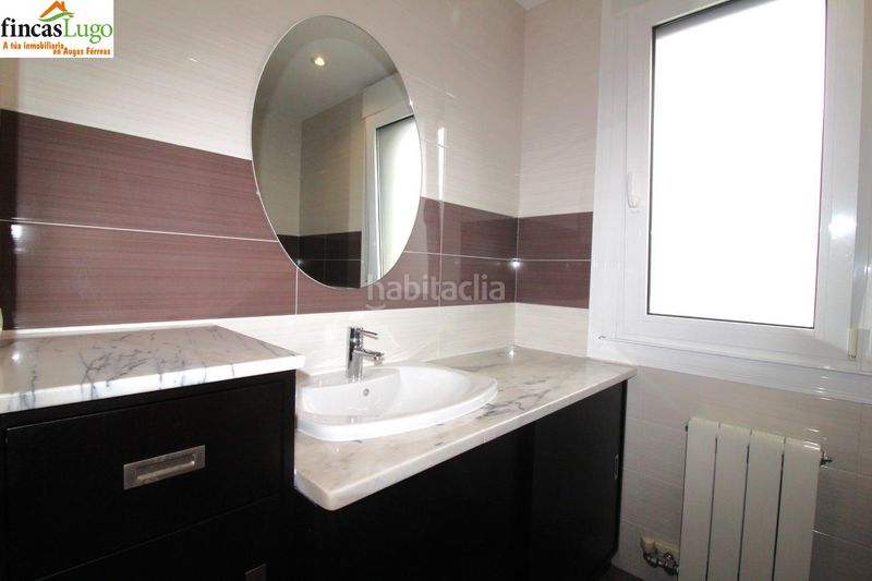 Foto 69a5cad7-edea-4e5f-95c3-695191785df7. Casa con riscaldamento parcheggio piscina in Parroquias del Este Lugo