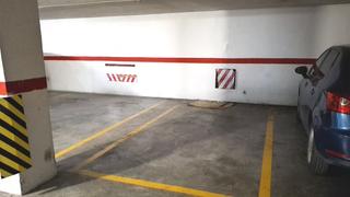 Parking voiture en Calle dels pins 3