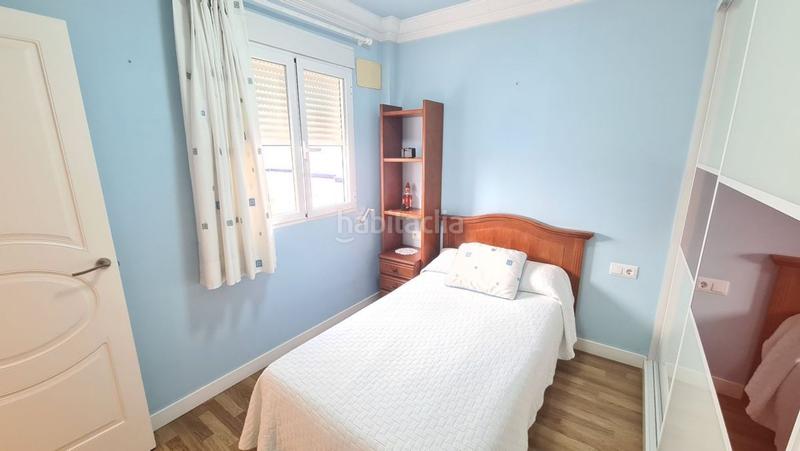 Foto 515c75bb-ac35-4982-9114-f10f5ef3d454. House with heating parking in Santa Rita Paterna