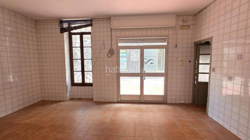 Foto 4da36988-bafc-4af2-ac35-768aff5176a2. Lloguer local comercial a Centro Ciudad Paterna
