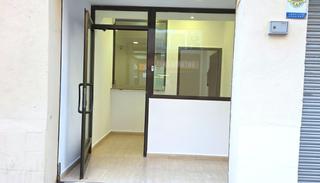 Location Local commercial  Calle mallent i meri. Alquiler de bajo comercial en paterna junto al auditorio y ambul