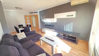 Alquiler Piso en Santa Rita. Piso de 3 habitaciones con garaje y trastero en alquiler en pate