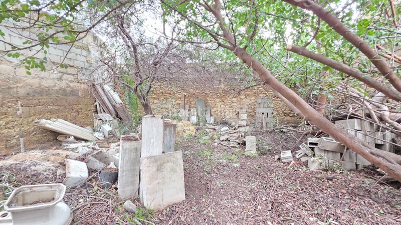 Casa afectada por pai unidad de ejecución pendiente ayuntamiento , sin fecha prevista. no apta para reforma actual en Valencia - Imagen 10