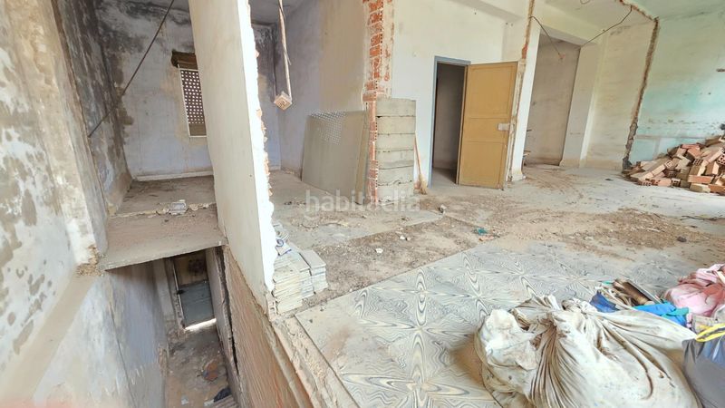 Casa afectada por pai unidad de ejecución pendiente ayuntamiento , sin fecha prevista. no apta para reforma actual en Valencia - Imagen 15