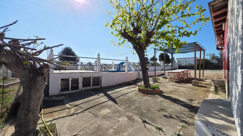 Foto 6a11be34-c687-4ea5-b343-ecab34b08eac. Xalet amb aparcament piscina a Turís