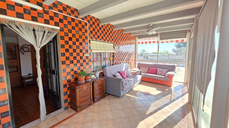 Foto 80535d6b-09c9-4b72-8a70-4cdcad3f95f2. Xalet amb aparcament piscina a Turís