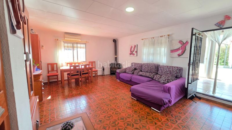 Foto 8a6a1ef1-f051-43dc-b4fe-13f63a46db3e. Xalet amb aparcament piscina a Turís