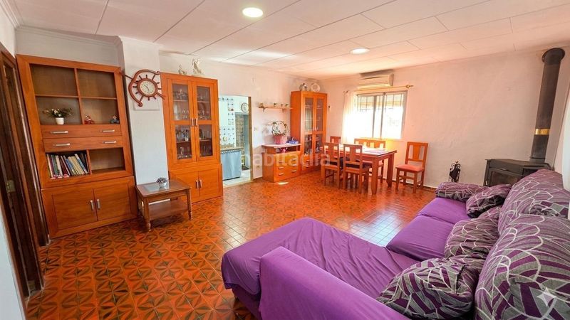 Foto b6fe49fe-8146-43ba-a269-0fd0cc5cb789. Xalet amb aparcament piscina a Turís