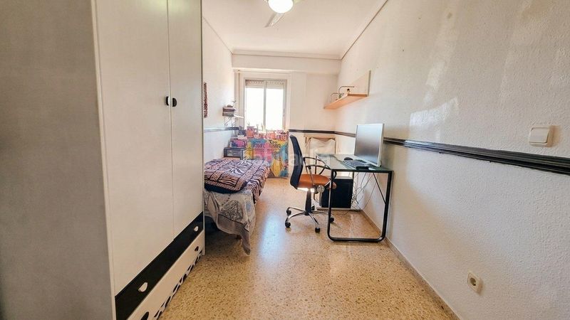 Foto 748f7ab5-7f0d-4e6b-aff4-32a68416379b. Pis a El Alborgí Paterna