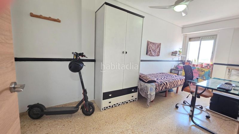 Foto f6015417-6d2e-42c6-a815-6ac432a89ad0. Pis a El Alborgí Paterna