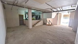 Lloguer Local Comercial  Calle del mestre joan ma?al benzo. Bajo en alquiler de 95 m2 en c joan magal benzó 3, muy cerca de