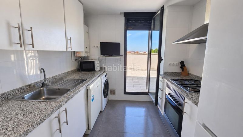 Foto 4ebafe87-c4bd-4a84-b3c3-143ad0f39a44. Ático  vpo con terraza esquinera de 98 m2 garaje y trastero 2 hab. y 1 baño , junto a metro Santa Rita. en Paterna