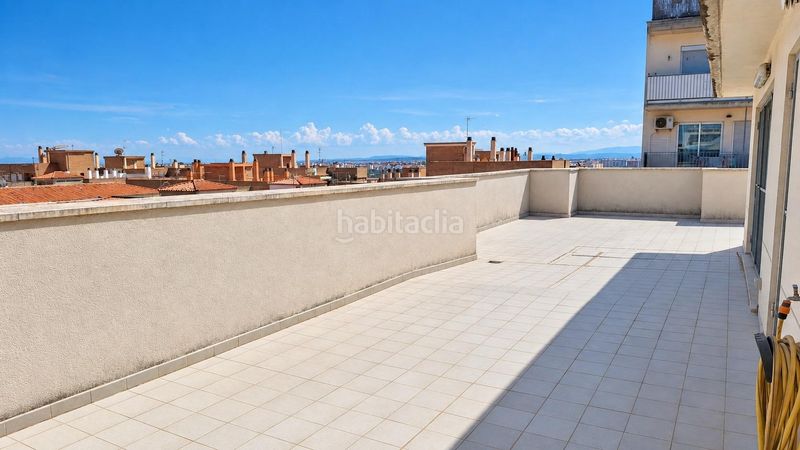 Foto 7b9b4463-4773-4c09-9a04-0755d443f267. Ático  vpo con terraza esquinera de 98 m2 garaje y trastero 2 hab. y 1 baño , junto a metro Santa Rita. en Paterna