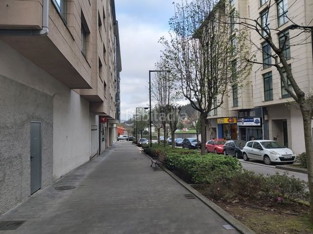 Foto b75f15c7-4837-4fb6-944d-ab552d9aac0f. Local comercial a O Milladoiro Ames