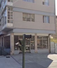 Local Comercial a Castiñeiriño - Cruceiro de Sar. Local al lado intermodal con cinco escaparates