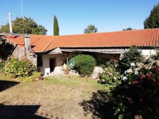 Casa  Casardoño saidres. Casa tradicional gallega con terreno en silleda