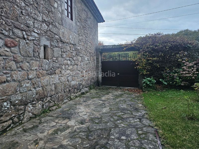 Foto 2dea087e-ff3a-4e5a-9d9f-f0471179674e. Casa amb calefacció a Brión