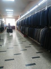 Local Comercial a Ensanche - Sar. Local céntrico en zona de mucho tránsito comercial