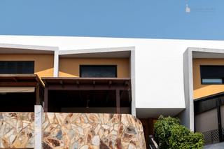 Casa adossada a Calle llanos de ucanca 135. Adosado reformado y con piscina privada en las mesas