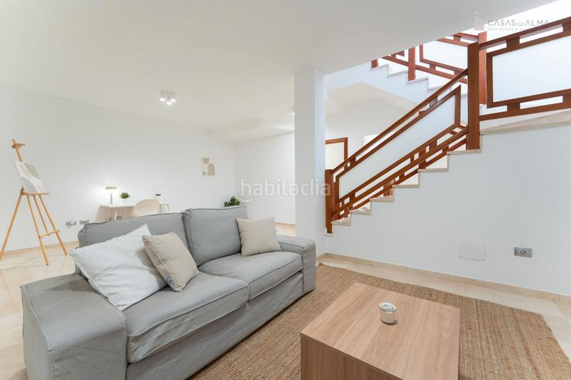 Foto a8f6391b-42d0-4fd6-bf20-30d21c4916c6. Doppelhaus in calle aires de lima 14b in Las Mesas - El Toscón Palmas de Gran Canaria (Las)